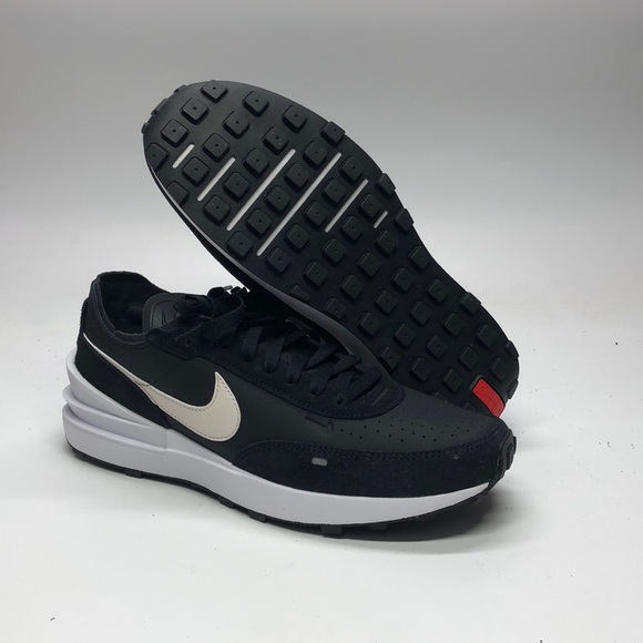 nike waffle one womens black